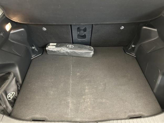 TOYOTA Yaris Cross Hybrid 2WD Collection   