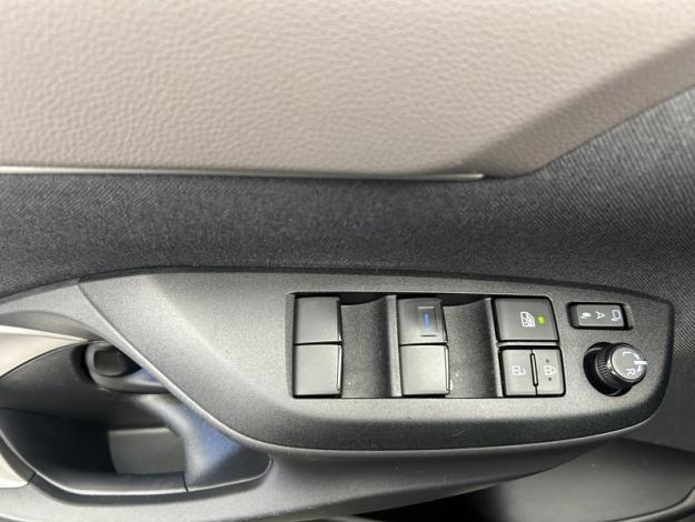TOYOTA Yaris Cross Hybrid 2WD Collection   