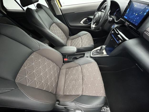 TOYOTA Yaris Cross Hybrid 2WD Collection   