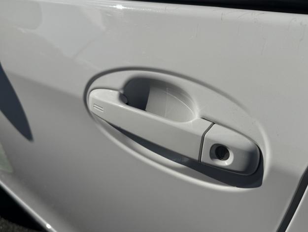 TOYOTA Yaris Hybrid Dynamic / Pack confort plus  1.5 101 ch 