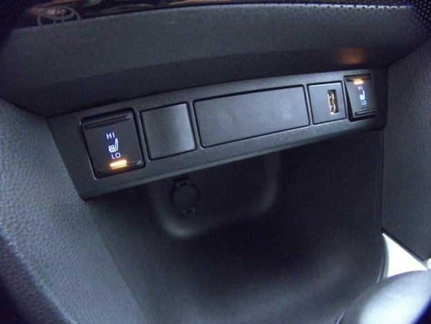 TOYOTA Yaris Cross Hybrid 2WD Design / Pack Cargo   