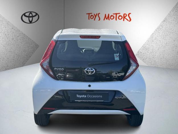 TOYOTA Aygo 1.0 VVT-i x-play / X-shift  