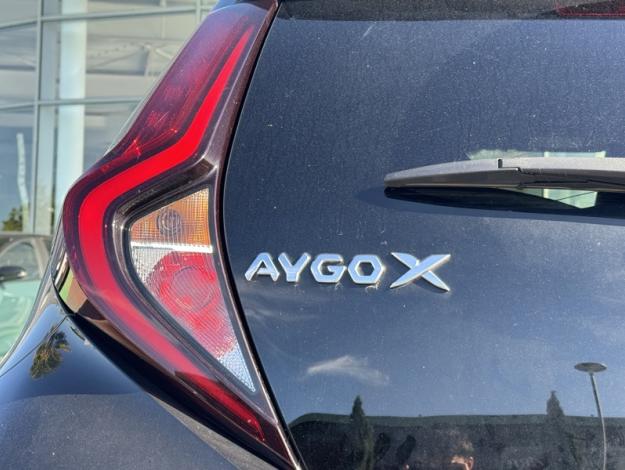 TOYOTA Aygo X 1.0 VVT-i 72 Design / S-CVT  