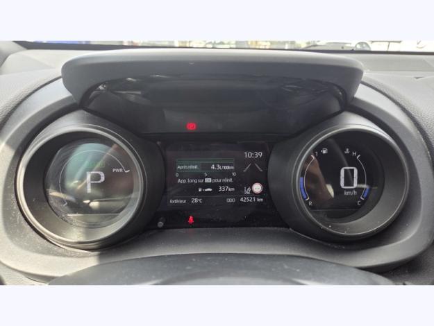 TOYOTA Yaris Cross Hybrid 2WD Design   