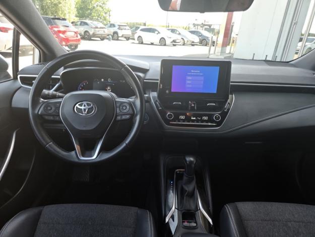 TOYOTA Corolla 122h Design  