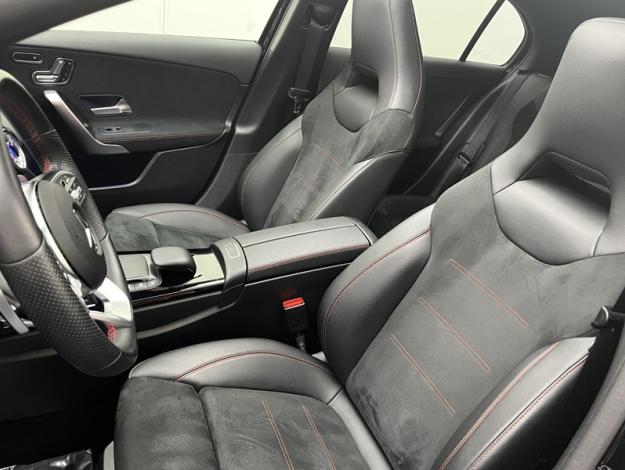MERCEDES-BENZ Classe A 200 AMG Line  