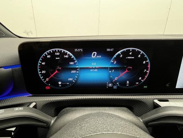 MERCEDES-BENZ Classe A 200 AMG Line  