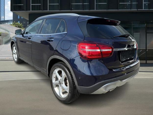 MERCEDES-BENZ GLA 180 Urban  