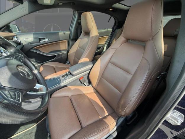MERCEDES-BENZ GLA 180 Urban  