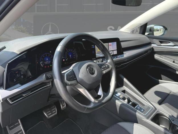 VOLKSWAGEN Golf VIII  Active eTSI DSG   