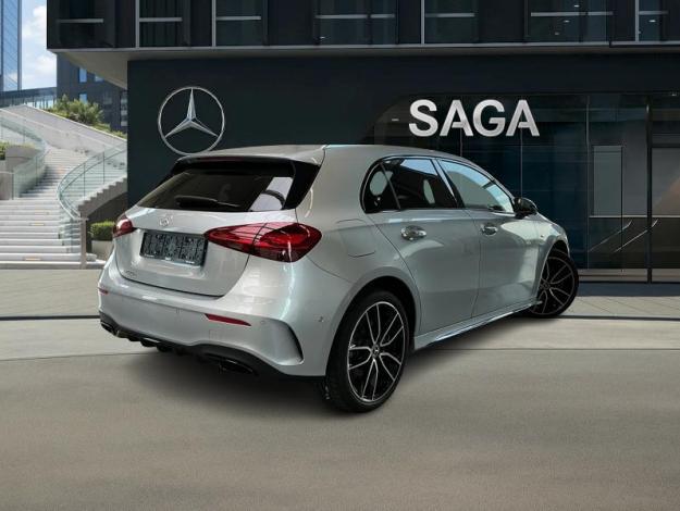 MERCEDES-BENZ A 250 e AMG Line  