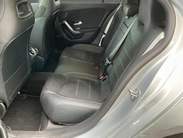 MERCEDES-BENZ A 250 e AMG Line  