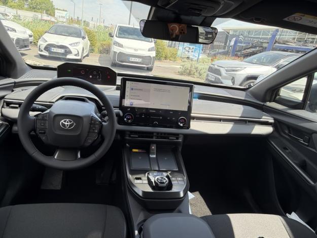 TOYOTA C-HR Design Grande Autonomie 77 kWh 224ch  C HR+ GRANDE AUTONOMIE DESIGNJANTES20 COURTOISIE