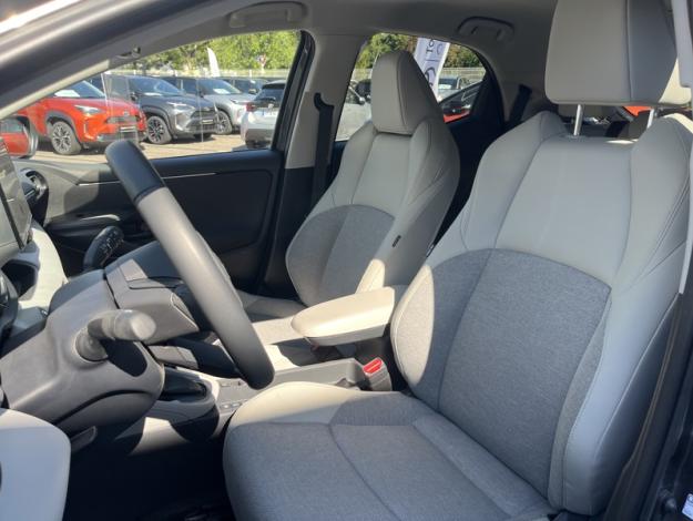 TOYOTA Yaris 116h Iconic  