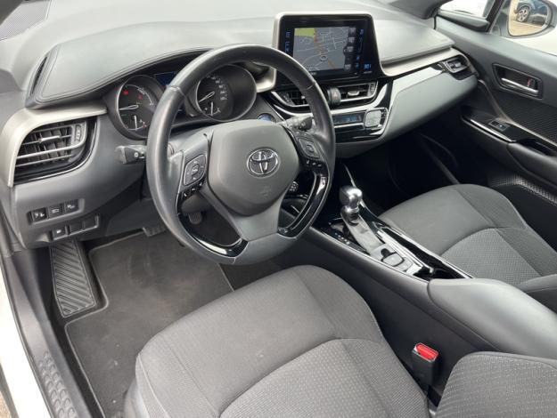 TOYOTA C-HR 122h GRAPHIC  