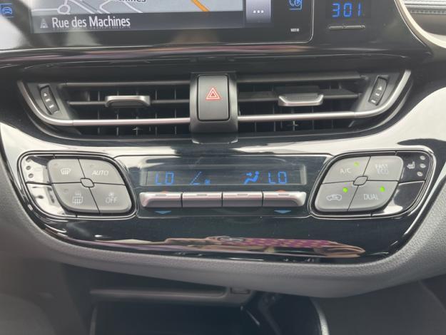 TOYOTA C-HR 122h GRAPHIC  