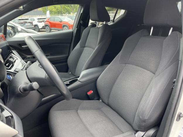 TOYOTA C-HR 122h GRAPHIC  