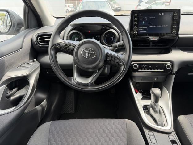 TOYOTA Yaris 116h Design Pack  