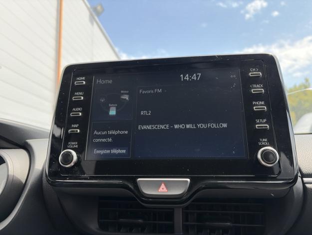 TOYOTA Yaris 116h Design Pack  
