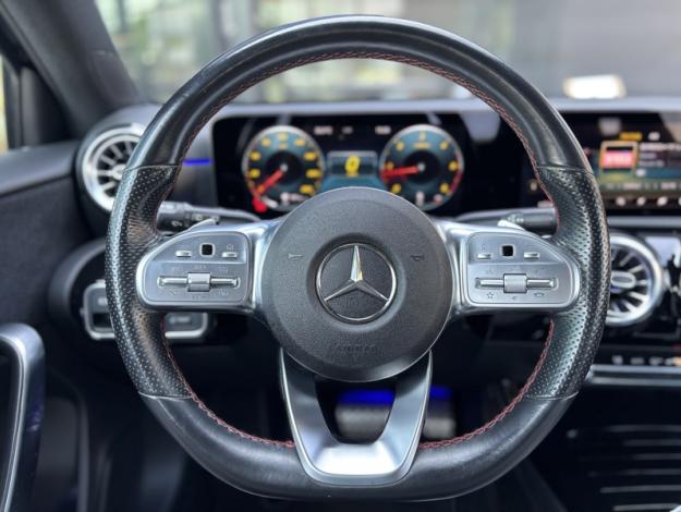 MERCEDES-BENZ Classe A 180 d AMG Line  