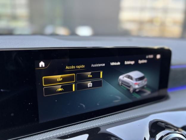 MERCEDES-BENZ Classe A 180 d AMG Line  