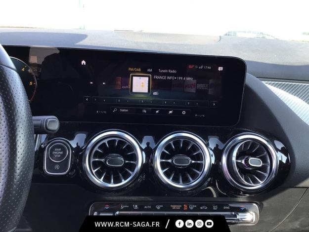 MERCEDES-BENZ GLA 200 d AMG Line  