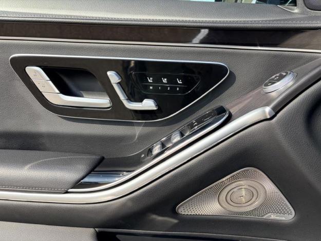 MERCEDES-BENZ Classe S 400 d 4MATIC Berline AMG Line  Classe S BERL / 223 Classe S 400 d 4MATIC Berline AMG Line