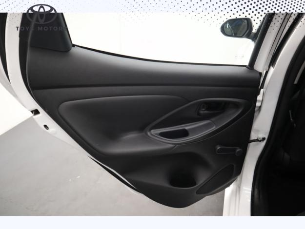 TOYOTA Yaris 70 VVT-i Dynamic  