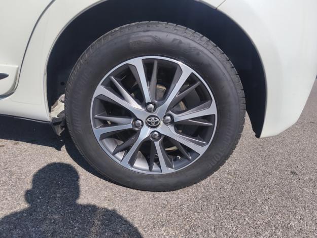 TOYOTA Yaris 110 VVT-i CVT Design Y20  