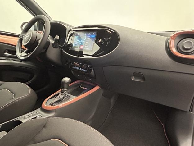 TOYOTA Aygo X Hybride 116h Graphic  Pack Zen Radar