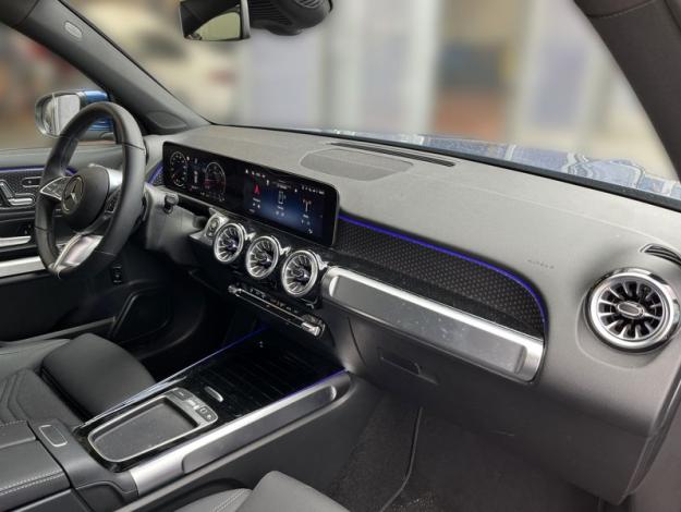 MERCEDES-BENZ GLB 200 d 4MATIC Progressive Edition (15/21)