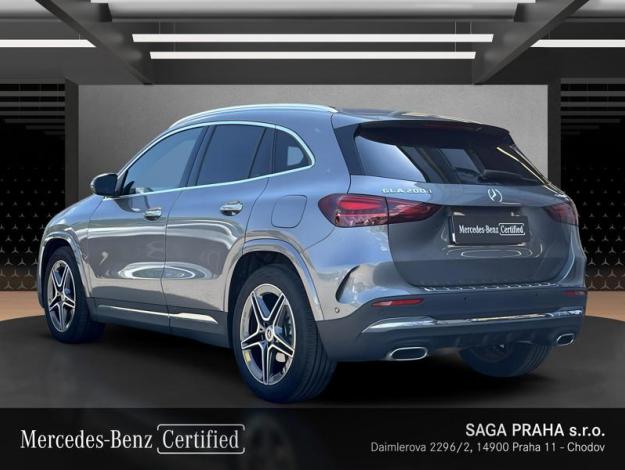 MERCEDES-BENZ GLA 200 d 4MATIC AMG Style Edition (3/18)