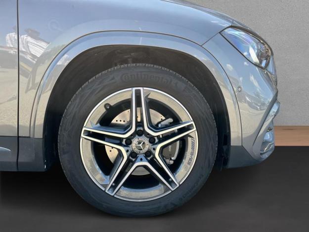 MERCEDES-BENZ GLA 200 d 4MATIC AMG Style Edition (9/18)