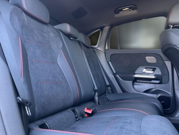 MERCEDES-BENZ GLA 200 d 4MATIC AMG Style Edition (17/18)