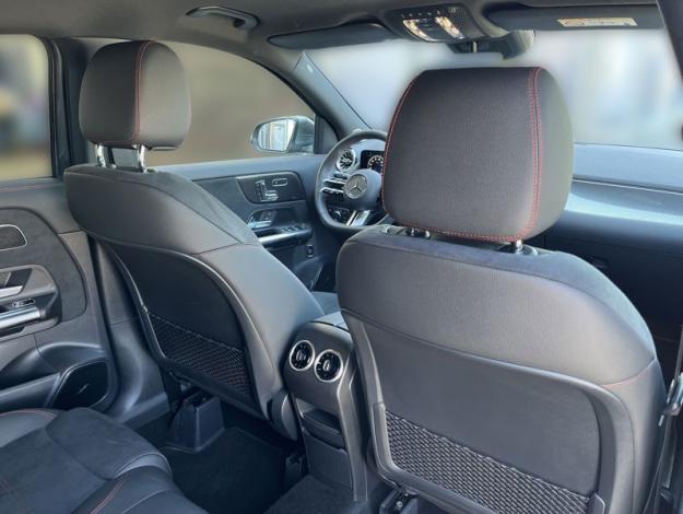 MERCEDES-BENZ GLA 200 d 4MATIC AMG Style Edition (18/18)