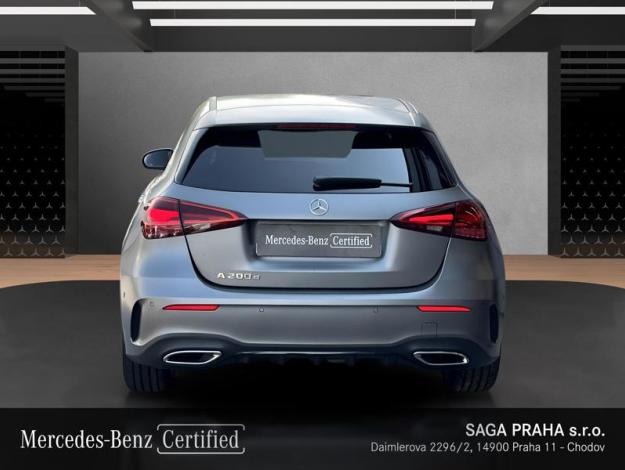 MERCEDES-BENZ A-Třída A 200 d AMG Night Manufaktur (4/20)