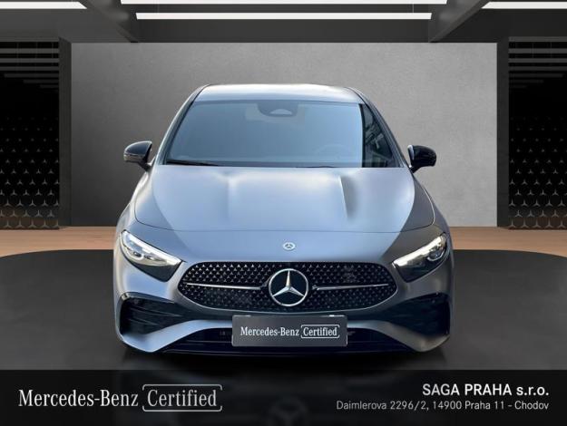 MERCEDES-BENZ A-Třída A 200 d AMG Night Manufaktur (8/20)