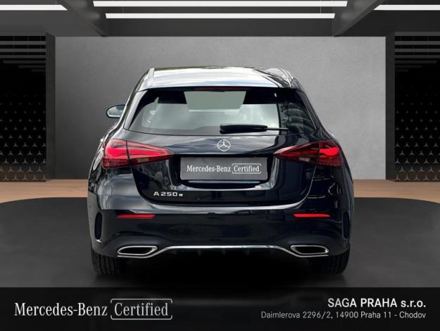MERCEDES-BENZ A-Třída A 250e EQ AMG Style (4/21)