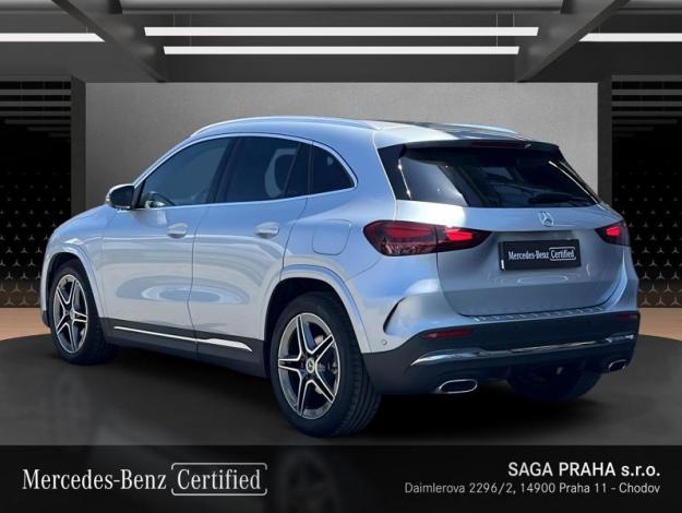 MERCEDES-BENZ GLA 200 d 4MATIC AMG Style Edition (3/18)