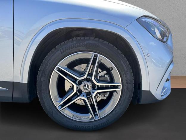 MERCEDES-BENZ GLA 200 d 4MATIC AMG Style Edition (9/18)