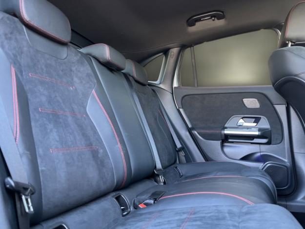 MERCEDES-BENZ GLA 200 d 4MATIC AMG Style Edition (17/18)