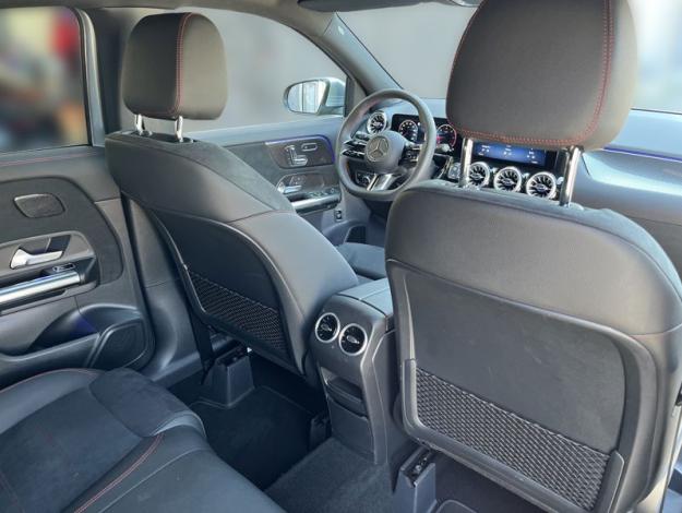 MERCEDES-BENZ GLA 200 d 4MATIC AMG Style Edition (18/18)