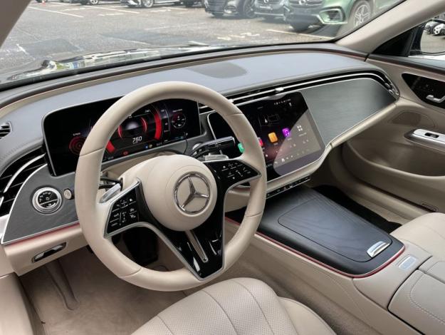 MERCEDES-BENZ  Třídy E E 220d 4MATIC Avantgarde (10/20)