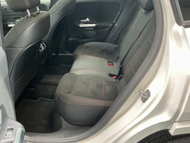MERCEDES-BENZ GLA 180 d AMG Line  GLA 180 d AMG Line