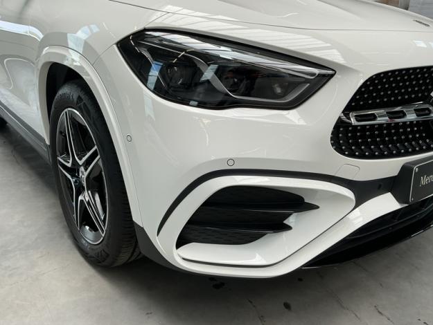 MERCEDES-BENZ GLA 180 d AMG Line  GLA 180 d AMG Line