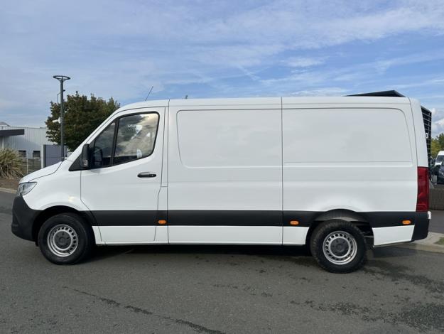 MERCEDES-BENZ Sprinter 311 CDI Fourgon Standard  SPRINTER 311 FG 37 3,5t FIRST Propul. Lé