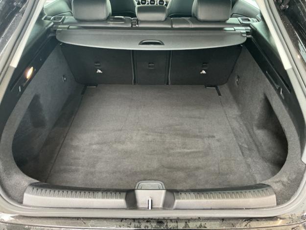 MERCEDES-BENZ CLA 180 Shooting Brake  
