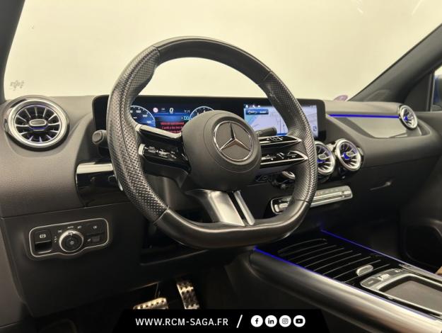 MERCEDES-BENZ GLA 200 AMG Line  