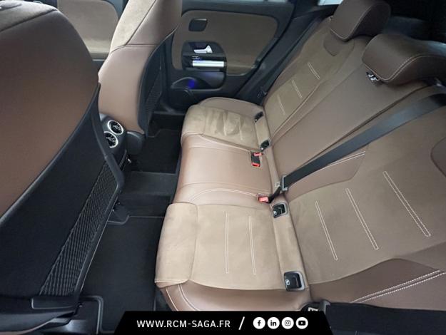 MERCEDES-BENZ GLA 200 AMG Line  