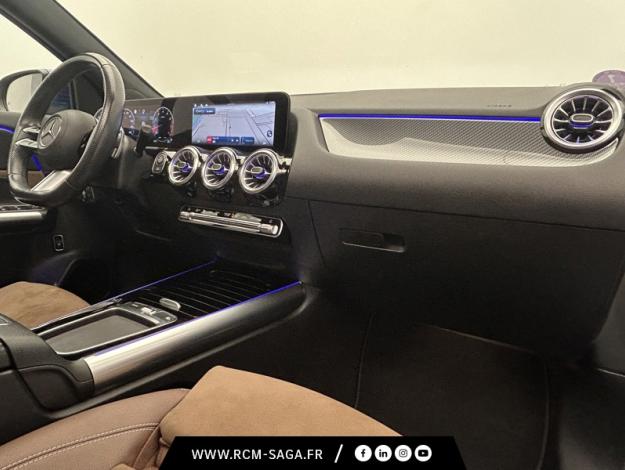 MERCEDES-BENZ GLA 200 AMG Line  
